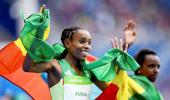 Rio Games: Ethiopia's Ayana shatters world record to win 10,000m