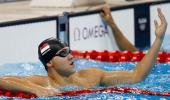 Schooling denies Phelps a 23rd