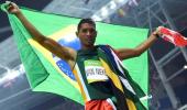 Van Niekerk breaks world record to win 400 gold