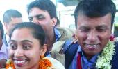 WATCH! Dipa gets a hero's welcome in return to India