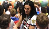 Russia's Yelena Isinbayeva earns IOC spot despite opposition