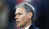 Van Basten quits Dutch national team for FIFA job