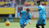 La Liga:  Barcelona survive tough test; Suarez and Neymar strike