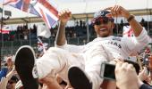 Hamilton urges fans not to boo Rosberg