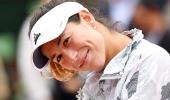 French Open: Muguruza stuns Serena Williams to win women's final