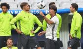 Euro: Can Germany top their group?