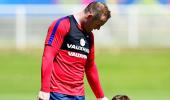 England's Hodgson dismisses report of Rooney-Vardy rift