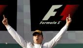 Rosberg wins dramatic F1 season-opener in Melbourne