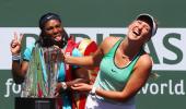 Azarenka stuns erratic Williams in Indian Wells final