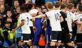 EPL PIX: Tottenham lose their heads and title chances