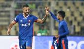 ISL: 10-man FC Goa snatch dramatic win over NEUFC