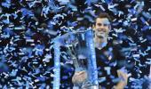 Murray defeats Djokovic to end year as world No1