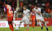 Forlan assist helps Mumbai City edge Pune 1-0 in Maha derby