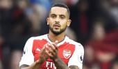 UEFA CL: Walcott warns against complacency despite superb form