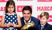 Suarez picks up European Golden Shoe