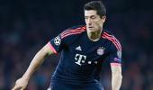 Bundesliga: Lewandowski steers Bayern to 2-0 win at Schalke