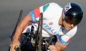 Racing driver Zanardi wins gold, 15 years after losing legs