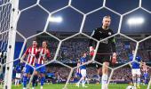 Controversial Griezmann penalty gives Atletico edge over Leicester