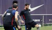 Post-Neymar Barca look to chase down Madrid