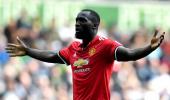 EPL PHOTOS: United rout Swansea, Liverpool edge past Palace