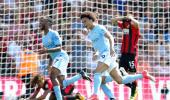 EPL PHOTOS: Sterling grabs last-gasp victory for City, then sent off