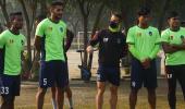 After Lankan cricketers, ISL footballers sport masks in Delhi