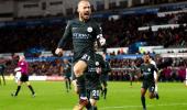 EPL PHOTOS: Unstoppable Man City break record, United win