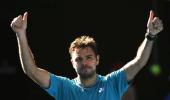 Wawrinka wins testy Tsonga clash to reach Aus Open semis