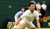 Djokovic complains of 'hole' on Centre Court