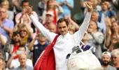 Federer outclasses Berdych to reach Wimbledon final