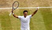 Record-breaking Federer goes past Sampras, Renshaw