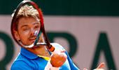 'Scary' Wawrinka is hot title threat