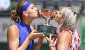 Mattek-Sands and Safarova win French Open doubles