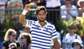 King of Queen's Murray falls in first round as top three seeds exit