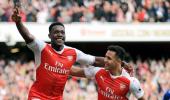 Slick Arsenal end Manchester United's unbeaten run