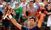 Djokovic eases into Rome semis after rain delay