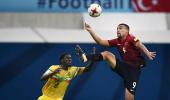 U-17: Mali thrash Turkey, US and Paraguay advance