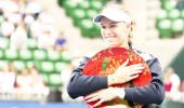 Sports Shorts: Wozniacki finally wins title after 7 attempts this year