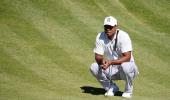 Sports Shorts: Woods misses cut at Riviera after eight bogeys