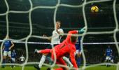 EPL PIX: Kane at the double as Spurs rout Everton; Chelsea draw