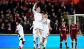 EPL PHOTOS: Liverpool stunned at Swansea