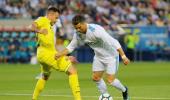 Football Briefs: Real throw away lead, draw final league game at Villarreal