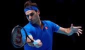 Federer must wait for 100th title