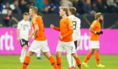 UEFA Nations League: Late goals earn Dutch spot in finals