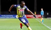 Bolt fires two goals in Australia's Central Coast Mariners trial