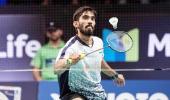 Srikanth rallies to beat Lin Dan and enter quarter-finals