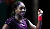 WTA Finals: Rookies Stephens and Bertens march on to semi-finals