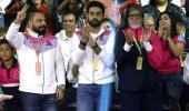 PIX: Amitabh cheers for son Abhishek's kabaddi team