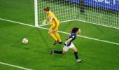 Women's WC: Scotland out as Argentina snatch draw