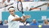 Federer eases past Medvedev into Miami quarters